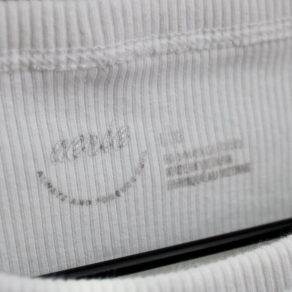 Aerie White Green St. Paddys Day New Day Curved Hem Cropped Tank Top Size Large - Picture 7 of 9